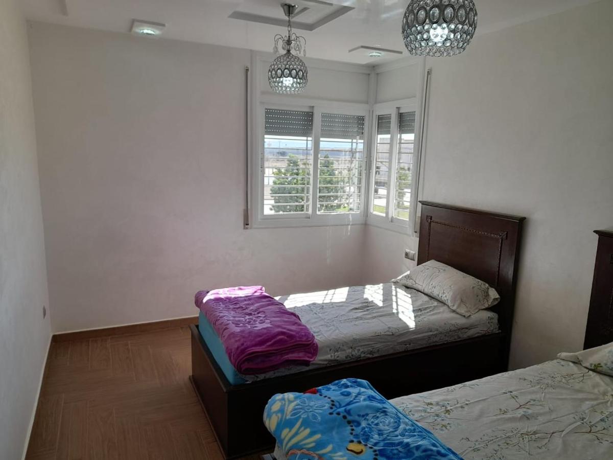Appartement Nador Wifi Gratuit Clima Mobile ภายนอก รูปภาพ