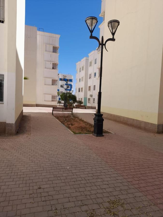 Appartement Nador Wifi Gratuit Clima Mobile ภายนอก รูปภาพ