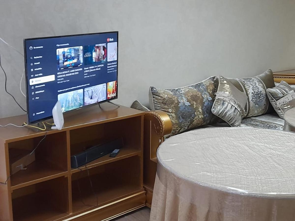Appartement Nador Wifi Gratuit Clima Mobile ภายนอก รูปภาพ