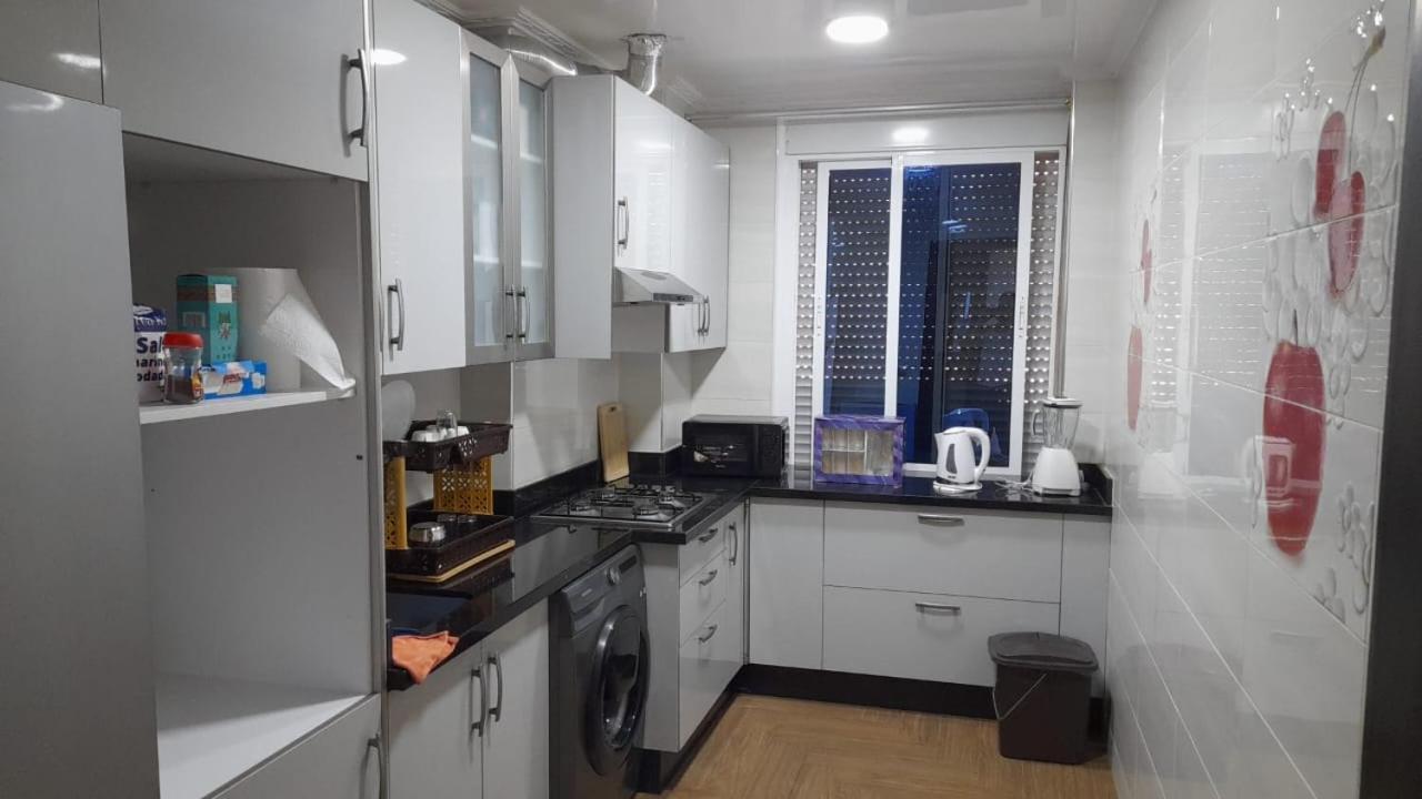 Appartement Nador Wifi Gratuit Clima Mobile ภายนอก รูปภาพ