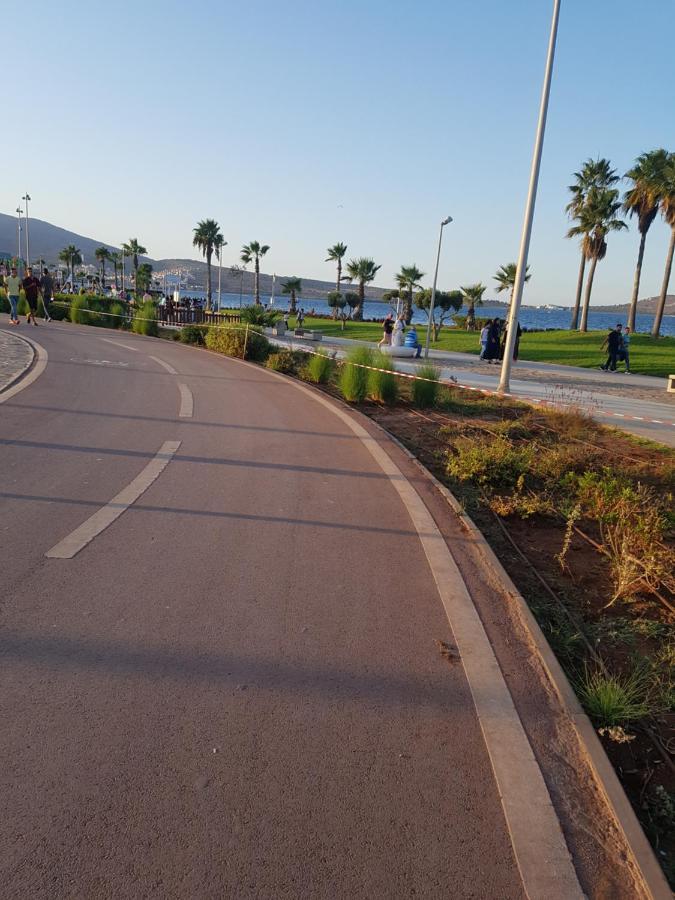 Appartement Nador Wifi Gratuit Clima Mobile ภายนอก รูปภาพ